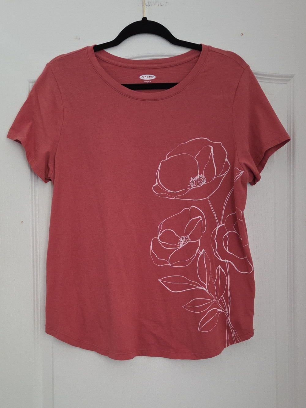 Old Navy Dusty Rose Floral Crewneck Tee